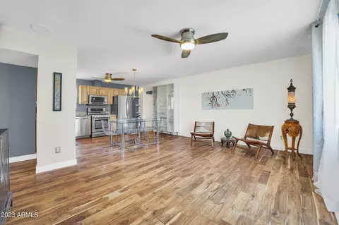 915 E Montebello Ave, Phoenix, AZ 85014 photo 12