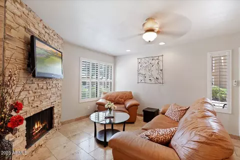 8787 E Mountain View Rd #1035, Scottsdale, AZ 85258