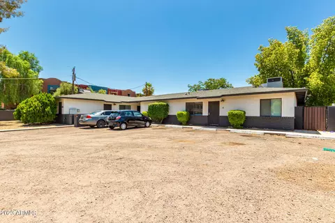 3034 N 35th St, Phoenix, AZ 85018