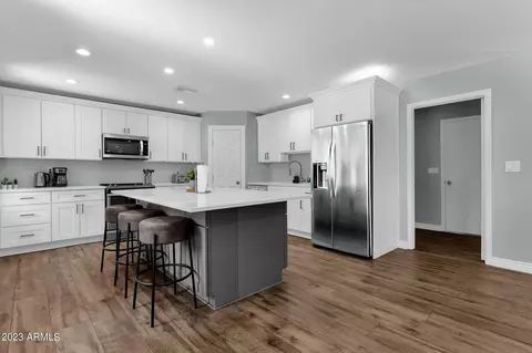 4501 E Kelton Ln, Phoenix, AZ 85032 photo 11
