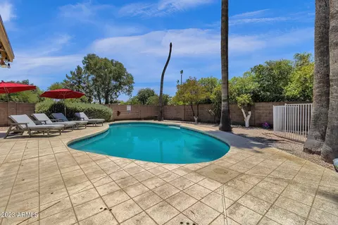 4501 E Kelton Ln, Phoenix, AZ 85032 photo 32