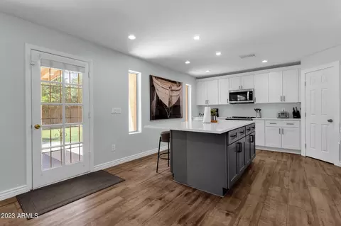 4501 E Kelton Ln, Phoenix, AZ 85032 photo 10