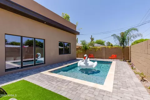 7526 E Camelback Rd, Scottsdale, AZ 85251 photo 2
