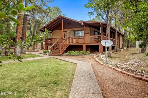 2184 Hackamore Dr, Overgaard, AZ 85933