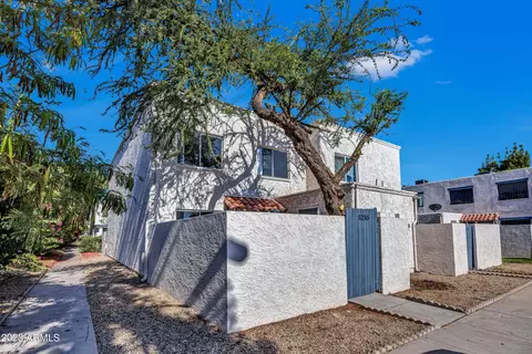 5255 N 42nd Dr, Phoenix, AZ 85019