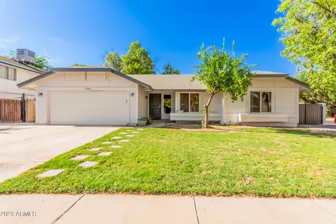 1646 W Manor St, Chandler, AZ 85224