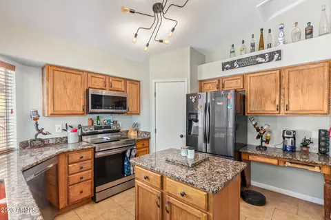 7530 E Navarro Ave, Mesa, AZ 85209 photo 8
