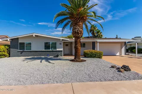 10643 W Mission Ln, Sun City, AZ 85351