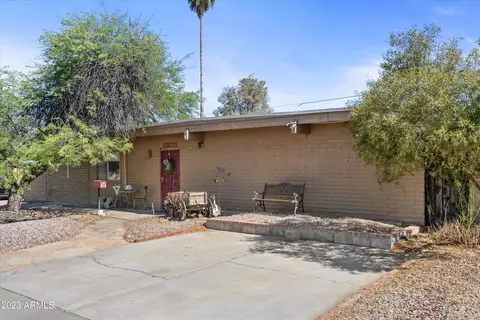 3739 E Poinsettia Dr, Phoenix, AZ 85028