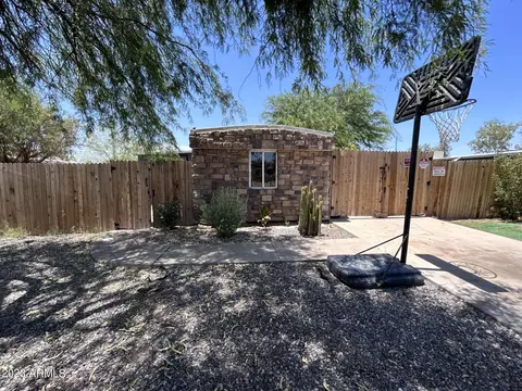 18436 N 1st St, Phoenix, AZ 85022