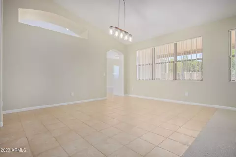 22827 N Romo Loop, Phoenix, AZ 85027 photo 8