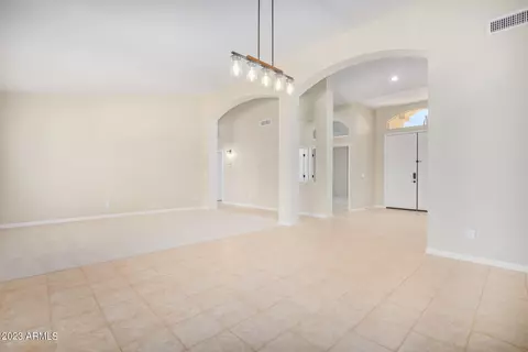22827 N Romo Loop, Phoenix, AZ 85027 photo 7