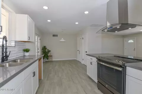 6043 N 32nd Ave, Phoenix, AZ 85017 photo 4