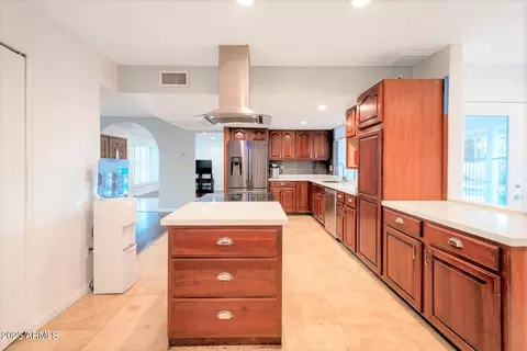 1926 E Diamond Dr, Tempe, AZ 85283 photo 5