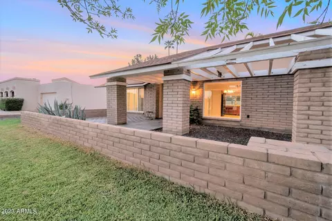 1926 E Diamond Dr, Tempe, AZ 85283 photo 3