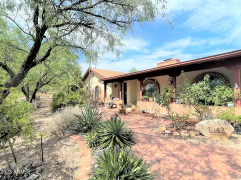 1042 Lucia Ct, Rio Rico, AZ 85648