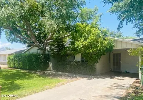 702 E Broadmor Dr, Tempe, AZ 85282