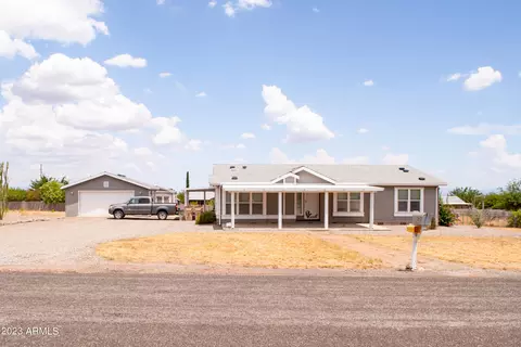 5247 E Anita Dr, Hereford, AZ 85615