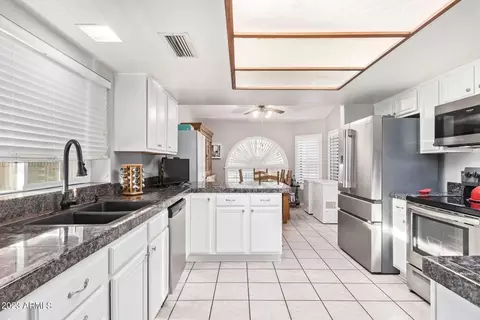 4301 E Blanche Dr, Phoenix, AZ 85032 photo 5