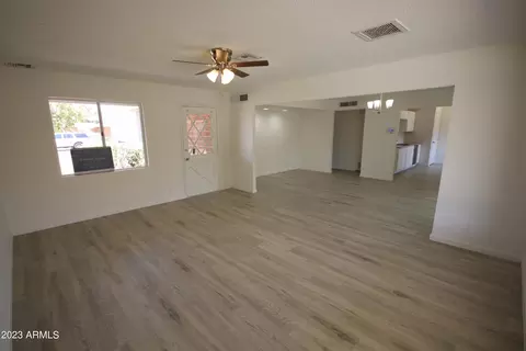6541 N 41st Ave, Phoenix, AZ 85019 photo 8