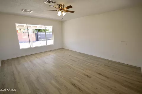 6541 N 41st Ave, Phoenix, AZ 85019 photo 7
