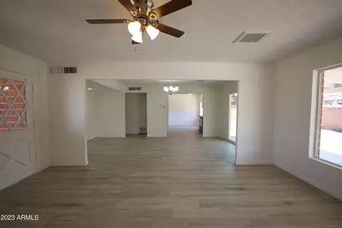 6541 N 41st Ave, Phoenix, AZ 85019 photo 9