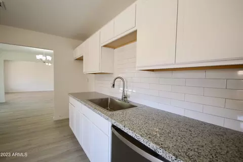 6541 N 41st Ave, Phoenix, AZ 85019 photo 16