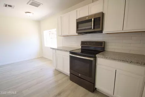 6541 N 41st Ave, Phoenix, AZ 85019 photo 18