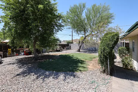 9044 N 2nd Dr, Phoenix, AZ 85021 photo 8