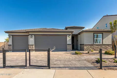 84 S Naples Ln, Casa Grande, AZ 85122