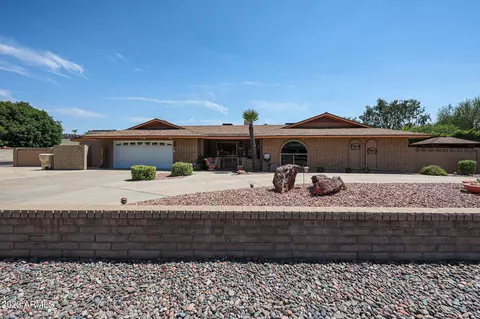 6615 W Wagoner Rd, Glendale, AZ 85308