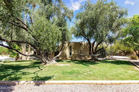 Exterior - 4615 E Palomino Rd, Phoenix, AZ 85018 photo 18 of 22