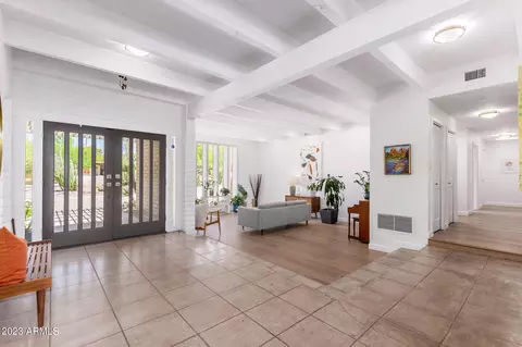 Living - 4615 E Palomino Rd, Phoenix, AZ 85018 photo 4 of 11