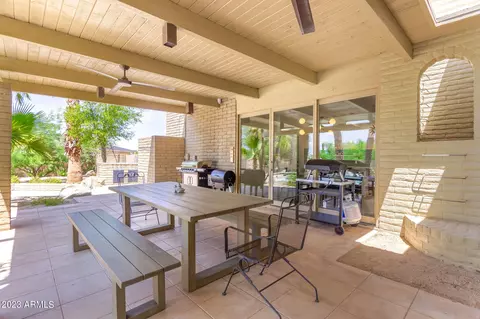 Exterior - 4615 E Palomino Rd, Phoenix, AZ 85018 photo 15 of 22