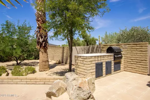 Exterior - 4615 E Palomino Rd, Phoenix, AZ 85018 photo 19 of 22