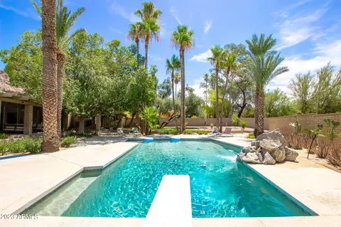 Exterior - 4615 E Palomino Rd, Phoenix, AZ 85018 photo 7 of 22
