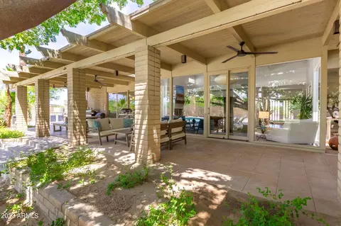 Exterior - 4615 E Palomino Rd, Phoenix, AZ 85018 photo 14 of 22