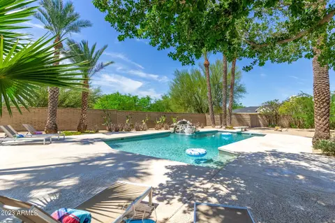 Exterior - 4615 E Palomino Rd, Phoenix, AZ 85018 photo 11 of 22