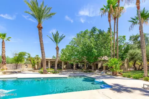 Exterior - 4615 E Palomino Rd, Phoenix, AZ 85018 photo 9 of 22
