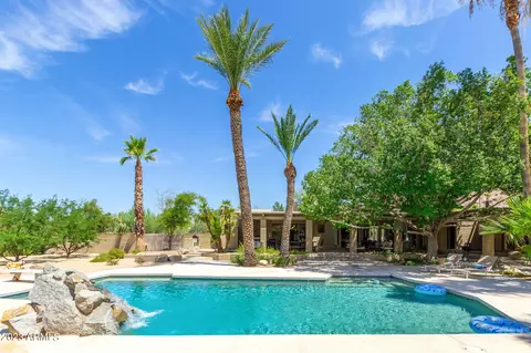 Exterior - 4615 E Palomino Rd, Phoenix, AZ 85018 photo 6 of 22