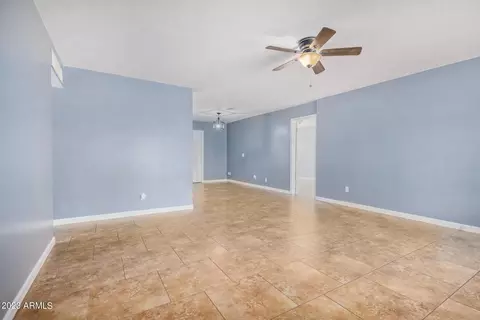 4027 W Keim Dr, Phoenix, AZ 85019 photo 5