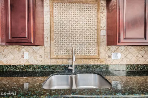 4027 W Keim Dr, Phoenix, AZ 85019 photo 9