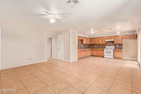 5812 S 46th Pl, Phoenix, AZ 85040 photo 3