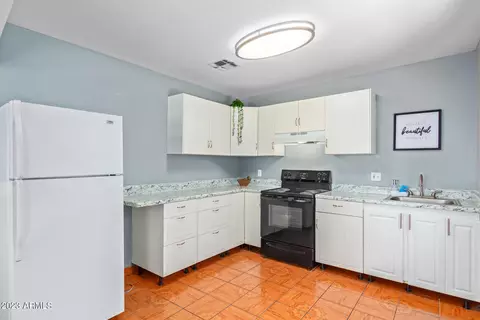 2427 W Devonshire Ave, Phoenix, AZ 85015 photo 11