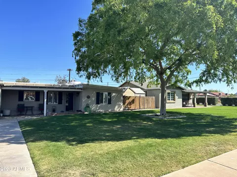 1240 E Indianola Ave, Phoenix, AZ 85014 photo 2