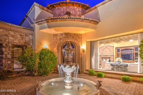 4211 N El Sereno Cir, Mesa, AZ 85207