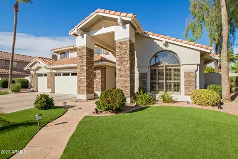 1011 S Coral Key Ct, Gilbert, AZ 85233