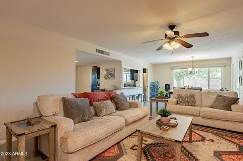 1835 E Concorda Dr, Tempe, AZ 85282 photo 4