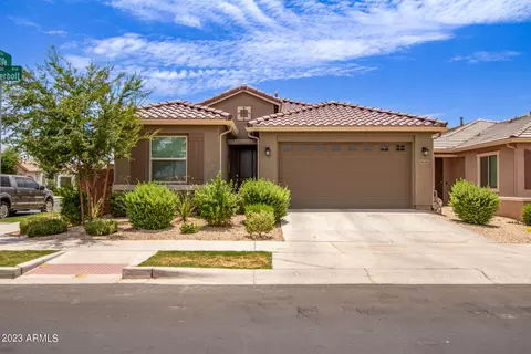 9639 E Thunderbolt Ave, Mesa, AZ 85212 photo 2