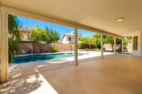 2310 E Huron Ct, Gilbert, AZ 85234 photo 20